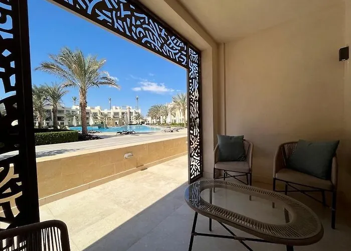 Mangroovy The Liquid Luxury 1br Ground Pool Front Daire *