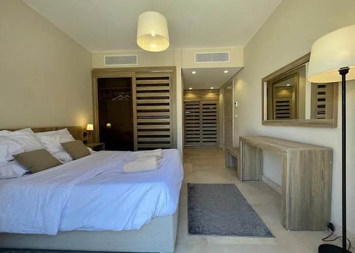 Mangroovy The Liquid Luxury 1br Ground Pool Front Hurgada